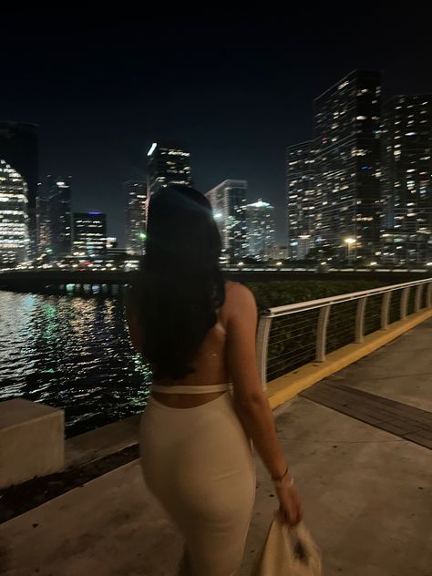 #miami #nightlife #nightout #citylights #brickell #aesthetic Miami Nightlife, After Hours, At Night, Miami