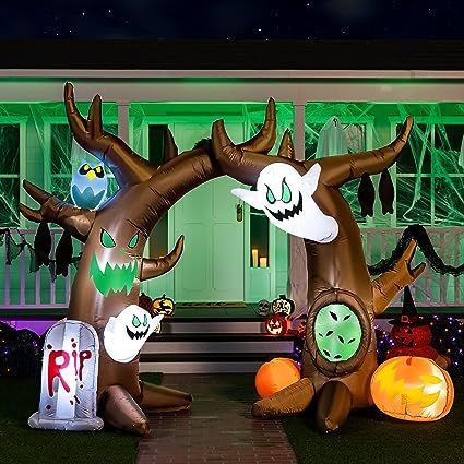 Could there be a more perfect spooky inflatable light-up archway for your Halloween garden? Tree Archway, Scary Tree, Halloween Garden Decorations, Halloween Tree Decorations, Halloween Blow Ups, Costume Party Decorations, Halloween Haunted House Decorations, Inflatable Pumpkin, Haunted House Decorations