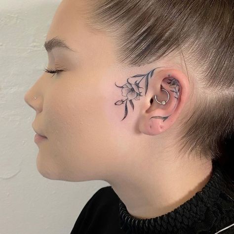 Small Women Face Tattoos, Jawline Tattoo Women, Ear Tattoo Women, Small Ear Tattoos For Women, Side Face Tattoos For Women, Feminine Face Tattoo, Side Burn Tattoos, Flower Face Tattoo, Small Face Tattoos For Women