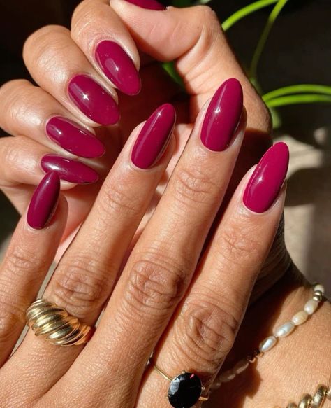 Mocha Manicure, Cherry Mocha Nails, Mocha Nails, Raspberry Nails, Cherry Mocha, Berry Nails, Pretty Nail Colors, Nagellack Trends, Simple Gel Nails