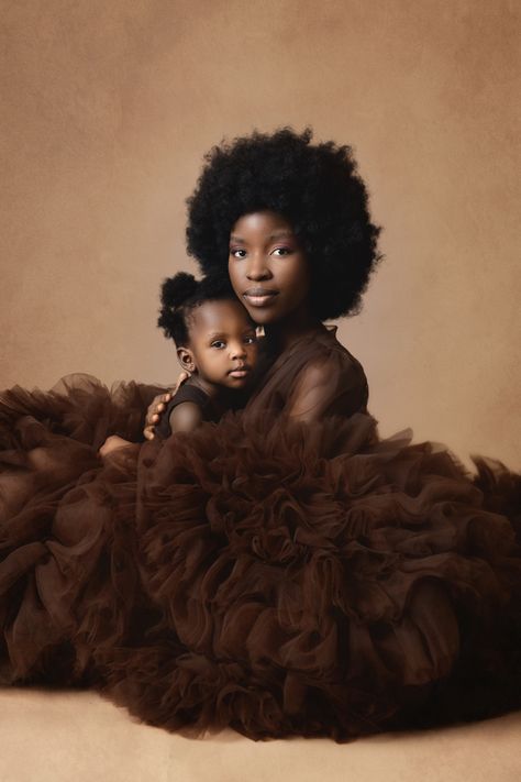 Mother Daughter Photoshoot Black Women, Black Mother And Daughter Photoshoot, Mother And Daughters Photo Ideas Black, Maternity Shoot Black Women With Daughter, African American Maternity Shoot, Mommy Daughter Photoshoot, Happy Black, Studio Photography Poses, Mommy Goals