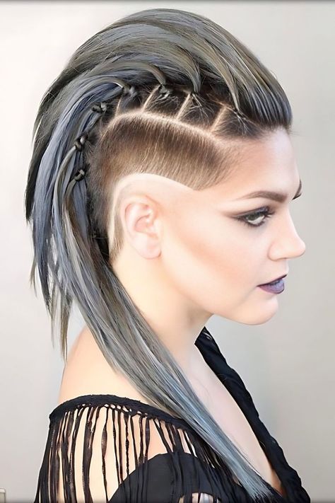 Taper Undercut With Shaved Nape Faux Hawk Fake Shaved Side Hairstyles, Shaved Sides Wedding Hair, Shaved Hair Designs For Women Side, Mohawk Women Long, Mohawk With Long Hair, Faux Hawk Long Hair, Faux Hawk Hairstyles For Women, Taper Undercut, Long Hair Mohawk