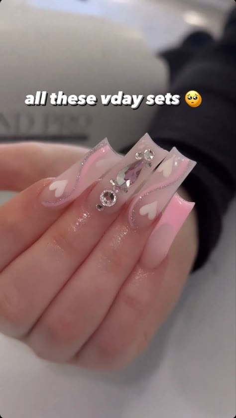 Nails With Initials, Latina Nails, Cute Pink Nails, Beige Nails, Colored Acrylic Nails, Cute Acrylic Nail Designs, Simple Acrylic Nails, French Acrylic Nails, Nails Square