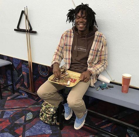 Rapper, lucki, soundcloud, weed, blunt, streetwear, supreme, box logo ideas, box logo Soundcloud Rapper Aesthetic, Hardrock Rapper, Lucki Rapper, Rappers Clothing, 90s Fashion Men Hip Hop, Lil Yachty, Boys Fits, Rapper Outfits, Young Thug