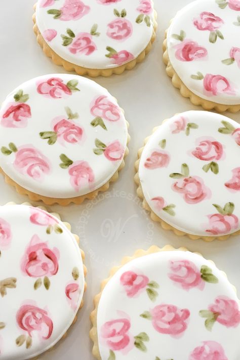 Pink Floral Cookies, Love Shack Fancy Cookies, Floral Cookies Decorated, Rose Meringue Cookies, Wedding Cake Chocolate, Ship Cookies, Tea Party Cookies, Floral Cookies, Watercolor Cookies