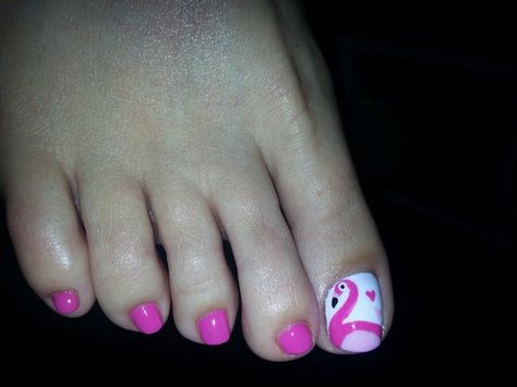 Shellac pedicure with flamingos and hearts; perfect for Valentine's Day and Florida vacation Pedicure Vacation Toenails, Flamingo Pedicure, Vacation Pedicure, Summer Wedding Groom, Diy Pedicure Soak, French Pedicure Designs, Shellac Pedicure, Wedding Pedicure, Pedicure Designs Summer