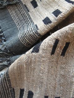 Black & natural linen throw Beth Kirby, Local Milk, Lion Brand Wool Ease, Cute Blankets, Textile Texture, Fibres Textiles, Linens And Lace, Fabric Textile, Linen Throw