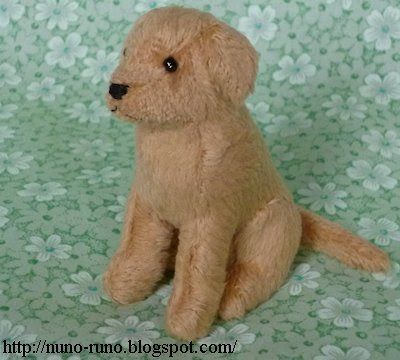 Golden Retriever | Nuno Runo (with template) Sewing Soft Toys, Dog Sewing Patterns, Soft Toy Patterns, Animal Sewing Patterns, Dog Stuffed Animal, Plushie Patterns, Sewing Stuffed Animals, Seam Allowance, Toy Dog