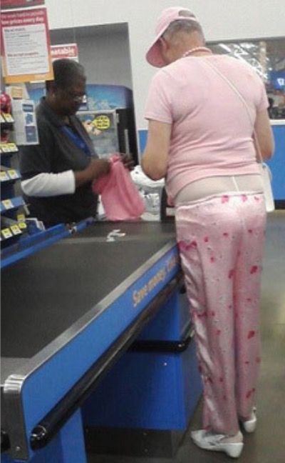 New Funny Pics, Weird People, Walmart Funny, Funny People Pictures, Funny Pictures For Kids, Super Funny Quotes, Funny Pictures With Captions, Pink Pajamas, Funny Quotes For Teens