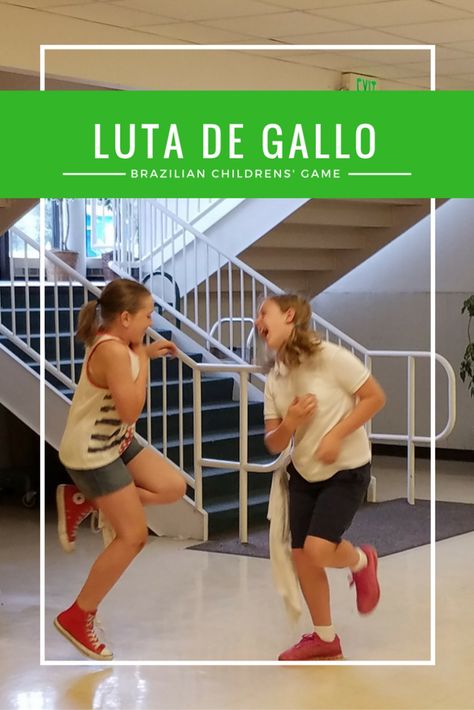 Luta de galo is a fun, quick children's game from Brazil that's great for outside or indoors. Brazil Activities For Kids, Brazil Activities, Games Around The World, Multicultural Activities, Around The World Games, Daisy Ideas, Ideas For Camping, Zumba Kids, Summer Planning