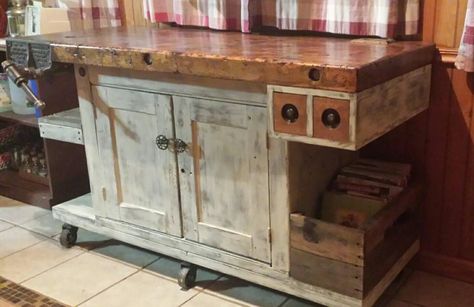 Collapsable Table, Building A Garage, Porch Makeover, Pocket Hole Screws, Garage Work Bench, Happy Wife Happy Life, Old Sewing Machines, Toilet Cleaner, Old Pallets