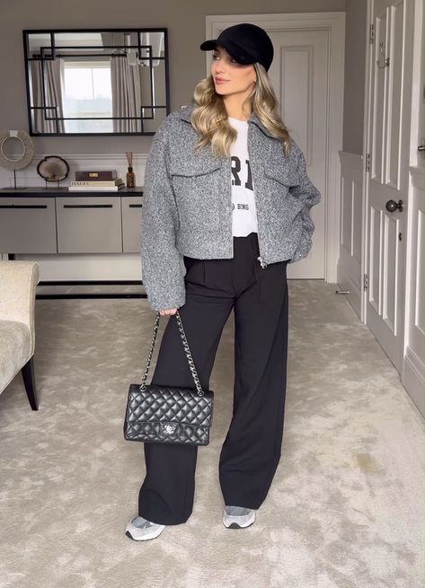 Grey Boucle Jacket Outfit, Grey Jacket Outfit Aesthetic, Grey Outfit Winter, Wool Jacket Outfit, Boucle Jacket Outfit, Grey Jacket Outfit, Money Woman, Collared Shirt Outfits, Cropped Jacket Outfit