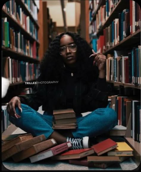 Black Writers Aesthetic, Library Photo Shoot Aesthetic, Photo Shoot With Books, Bookshelf Photoshoot, Writers Photoshoot, Senior Photos Black Women, Library Graduation Pictures, Cardigan Photoshoot, Writer Photoshoot Ideas