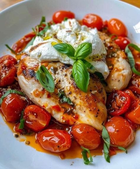 Chef Bobby Flay | Chicken with Braised Tomatoes and Burrata | Facebook Tomatoes And Burrata, Italian Chicken Breast, Burrata Recipe, Sweet Potato Cornbread, Gordon Ramsay Recipe, Martha Stewart Recipes, Chef Gordon, Chicken Recipies, Pot Roast Slow Cooker