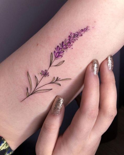 Tattoo Sketch Art, Lilac Tattoo, Simple Arm Tattoos, Lavender Tattoo, Small Pretty Tattoos, Petite Tattoos, Tattoo Sketch, Cute Tattoos For Women, Tattoo Feminina