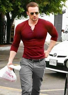 Mens fashion, menswear inspired men, menswear summer, menswear street style, menswear White Jeans Men, Grey Chinos, Chris Evans Captain America, Paris Mode, Mens Chinos, Mens Casual Outfits, Fashion Mode, Chris Evans, Mens Fashion Casual