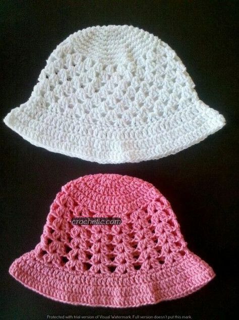 Chunky Crochet Caps for a Bold Statement Crochet Hats Free Pattern Ladies, Crochet Baby Cap, Crochet Baby Bonnet, Crochet Cape, Crocheted Hats, Quick Crochet Patterns, Crochet Hat Free, Bonnet Crochet, Easy Crochet Baby