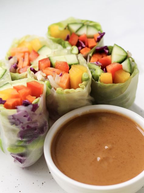 Vegetarian Rice Paper Rolls with Peanut Sauce - Hannah Magee RD Vegetarian Rice Paper Rolls, Spring Roll In A Bowl, Healthy Spring Rolls, Rice Paper Wraps, Homemade Tahini, Rice Wraps, Fresh Spring Rolls, Healthy Rice, Rice Paper Rolls