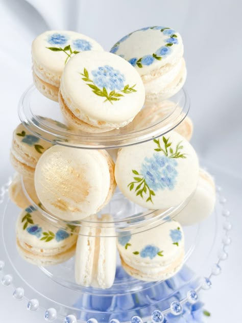 hand painted macarons, made in Rhode Island Painted Macarons, Cupcake Arrangements, Custom Macarons, Biscuit Decoration, Les Macarons, Wedding Boards, Macaroon Recipes, Gluten Free Bakery, Spring Cookies