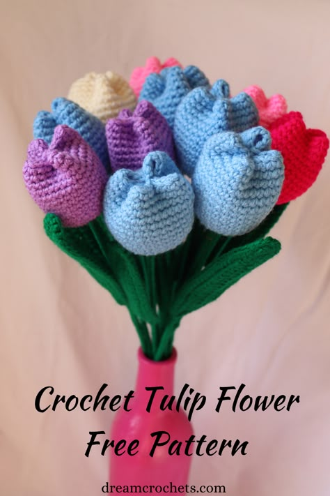 crochet tulip flower pattern. Tulip Flower Crochet, Crochet Simple Flower, Diy Crochet Flowers Tutorial, Easy Accessories, Easy Fabric Flowers, Diy Crochet Gifts, Crochet Skull Patterns, Easy Crochet Flower, Crochet Valentine Patterns