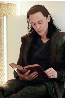 Loki ~ Reading in the dungeon Loki Funny, Loki Whispers, Loki And Sigyn, Tom Hiddleston Quotes, Tom Hiddleston Funny, Loki Aesthetic, Loki Wallpaper, Loki Avengers, Marvel Wall