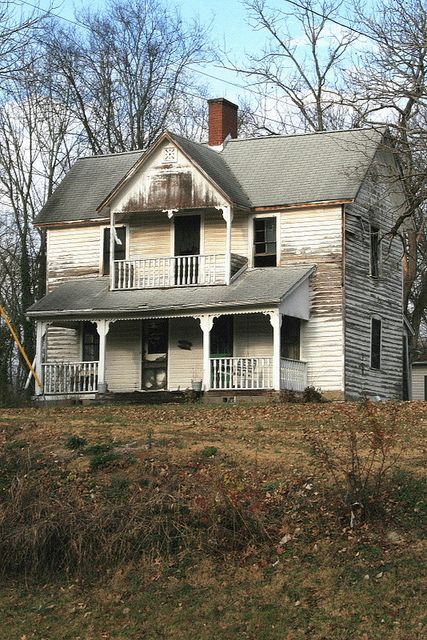 Old House On A Hill by imjackhandy, via Flickr Abandoned Houses In The Woods, White Old House, Old House On A Hill, Old Rundown House, Isolated House In The Woods, House On Hill, Abandoned Farm, Old Abandoned Buildings, Abandoned Homes