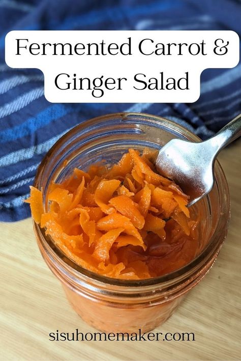 This fermented shaved carrots & ginger salad is a delicious way to add some probiotic foods to your family's diet! Try this tangy, flavorful recipe for fermented carrot & ginger salad today! Sprite Recipe, Fermented Carrots, Ginger Salad, Fermented Dairy, Carrot Slaw, Fermented Veggies, Fermented Pickles, Healthy Probiotics, Low Histamine