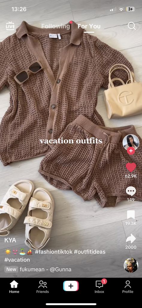 Vacation Outfits Women, Cute Vacation Outfits, Summer Holiday Outfits, Vacay Outfits, Trip Outfits, Cute Comfy Outfits, Baddie Outfits Casual, Cute Simple Outfits