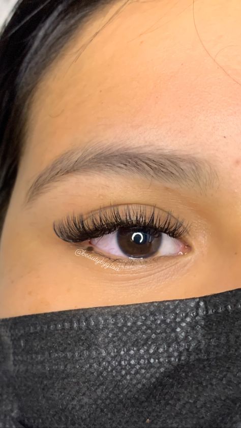 Hybrid Lashes, Natural Fake Eyelashes, Lash Extensions Styles, Perfect Eyelashes, Eyelash Extentions, Long Square Acrylic Nails, Beat Face, Square Acrylic Nails, Fake Eyelashes