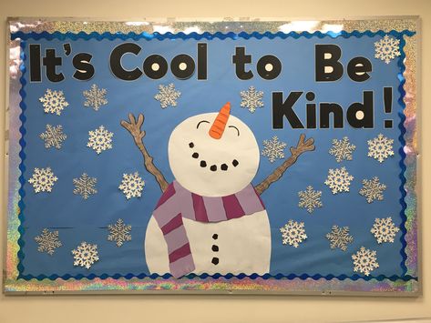 Bulletin Board Winter, Winter Bulletin Board Ideas, Cool Bulletin Boards, Winter Door Decorations Classroom, Snowman Bulletin Board, Hallway Bulletin Boards, Kindness Bulletin Board, Winter Bulletin Board, Bulletin Boards Theme