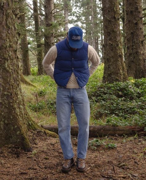 Outdoorsmen Style, Pants Levis, Mens Fall Outfits, Winter Fashion Ideas, Fall Outfits Men, Mens Outfit Inspiration, Mens Fashion Streetwear, Winter Outfits Men, Vintage Vest