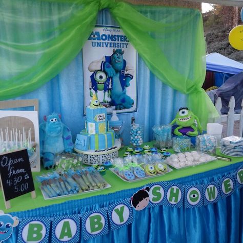 Monster Inc candy bar! Monster's University, November Baby Shower, Monsters Inc Baby Shower, Monsters Inc Baby, Monster Baby Showers, Monster 1st Birthdays, Monster Inc Birthday, Baby Shower Sweets, Jungle Theme Birthday