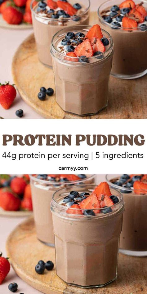 Made with only five ingredients, this protein pudding is thick, creamy, and so easy to make! With over 40 grams of protein per serving, this makes for a delightful high-protein snack or dessert for any occasion. 65 Grams Of Protein, Best High Protein Low Carb Foods, Homemade Protein Pudding, Protein High Snacks, High Protein Snacks For Muscle Gain, Protein Powder Hacks, Fairlife Pudding Recipe, No Bake Protein Snacks, Snacks Made With Protein Powder