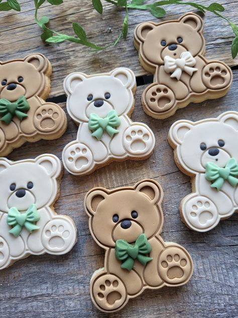 Teddy Bear Fondant Cookies, Teddy Bear Cookies Baby Shower Girl, Teddy Bear Blanket Cookie, Nice Biscuits, Teddy Bear Cookies, Personalised Biscuits, Unicorn Cake Topper, Bear Cookies, Childrens Birthday Party