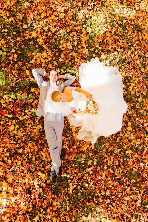 New Jersey Bride Imgur Fall Wedding Photo Fall Wedding Pictures, Funny Wedding Pictures, Rustic Wedding Photography, Fall Wedding Photos, Wedding Picture Poses, Romantic Wedding Photos, Wedding Photography Styles, Wedding Photos Poses, Fall Wedding Colors