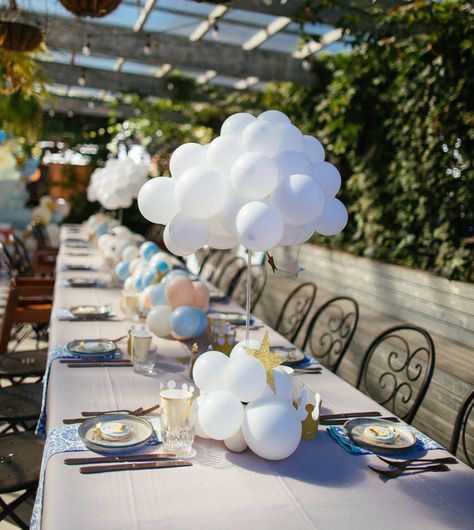 Cloud Centerpiece, Cloud Theme Party, Rain Baby Showers, Moon Baby Shower Theme, Cloud Baby Shower Theme, Dream Walker, Balloon Cloud, Baby 2024, Gender Reveal Baby Shower Themes