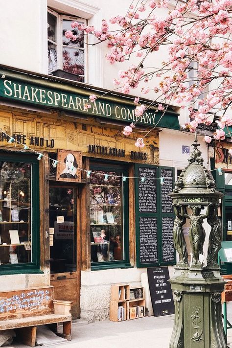 A stalwart of the Paris literary scene for decades, Shakespeare and Company is a bookstore that truly offers something different from the norm. Shakespeare And Company Paris, Shakespeare And Company, Restaurant Paris, Shop Fronts, Paris Travel, Pretty Places, Oh The Places Youll Go, France Travel, Bookstore