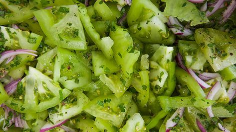 Rachael's Green Tomato Salad Recipe Pickled Green Tomatoes, Fresh Vegetable Recipes, Green Tomato Recipes, Tomato Salad Recipes, Best Pasta Salad, Raw Vegetables, Tomato Pasta, Green Tomatoes, Tomato Salad