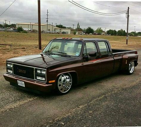 GMC Chevy Dually, Best Suv Cars, Lowrider Trucks, Dually Trucks, Super Fast Cars, Lowered Trucks, C10 Chevy Truck, Chevy Pickup Trucks, Classic Pickup Trucks