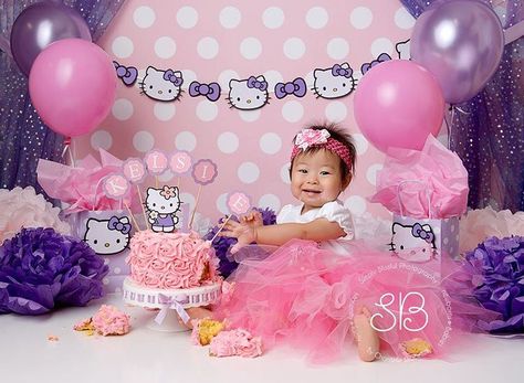 Hello Kitty Smash Cake, Hello Kitty Birthday Photoshoot, Hello Kitty 1st Birthday Party Ideas, Hello Kitty Photoshoot, Kitty Photoshoot, Hello Kitty Birthday Theme, Hello Kitty Theme Party, Cake Smash Theme, Baby Birthday Photoshoot