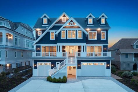 White House Navy Trim, Beach House Exteriors, Beach House Pictures, Beachfront Homes, Beautiful Beach Houses, Houses In America, Delaware Beaches, Beach Views, Outdoor Bar Sets