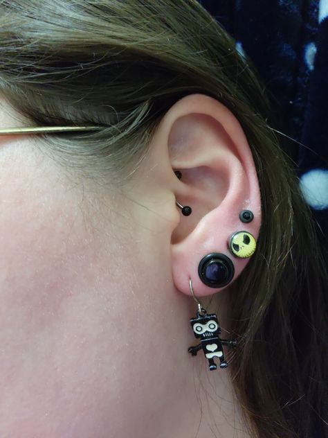 High lobe, low lobe, daith, gauges, stretched ears, 0g, 8mm, robots Double Stretched Ears, Upper Ear Lobe Piercing, 0g Stretched Ears, Small Stretched Ears, Double Lobe Piercing, Ear Lobe Piercings, Stretched Lobes, Lobe Piercing, Ear Gauges