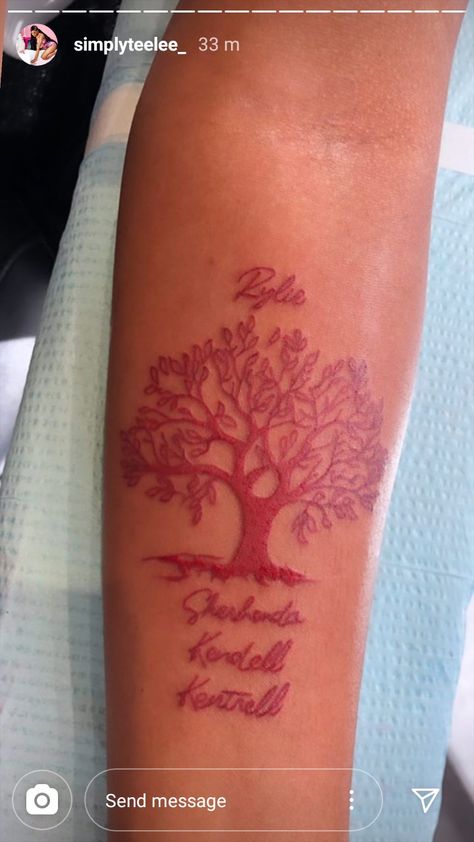 Tattoo With Siblings Names, Tattoo Ideas To Get For Your Siblings, Sibling Dedication Tattoo, Sibling Remembrance Tattoos, 3 Name Tattoo Ideas, Tattoos Dedicated To Siblings, Sister Name Tattoos, Big Sister Tattoo Ideas, Siblings Name Tattoo Ideas