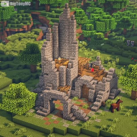 Minecraft Abandoned Castle, Minecraft Ruins, Chalet Minecraft, Villa Minecraft, Build A Castle, Minecraft Kingdom, Case Minecraft, Rumah Minecraft Sederhana, Minecraft Structures