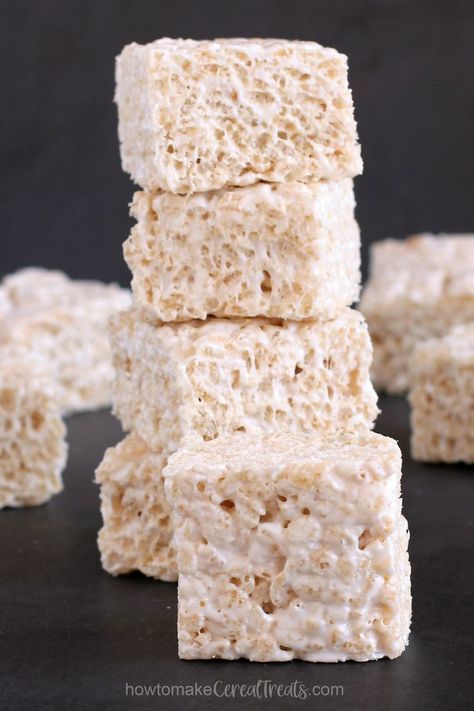 dairy-free coconut oil rice crispy treats Coconut Oil Rice Krispie Treats, Dairy Free Rice Krispie Treats, Dairy Free Deserts, Dessert For Kids, Rice Crispy Treats Recipe, Rice Krispie Squares, Rice Cereal Treats, Dairy Free Treats, Krispie Treats Recipe