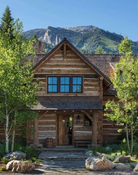 Beyond beautiful rustic mountain home with fabulous views of the Tetons Rustic Cabin Exterior, Audrey Hall, Rustic Home Exterior, Log Cabin Exterior, Rustic Mountain Homes, Cottage House Exterior, Rustic Cabins, Farmhouse Colonial Exterior, Rustic Exterior