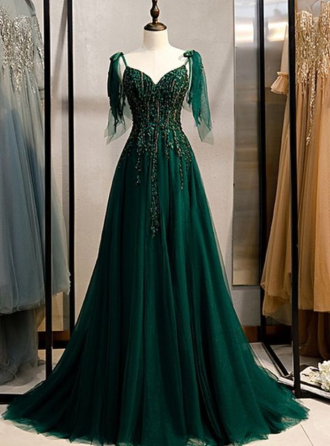 Embellished Spaghetti Strap Dresses For Banquets, Green Embellished Evening Dress With Sweetheart Neckline, Green Embellished Dress With Spaghetti Straps, Green Embellished Gown With Sweetheart Neckline, Dark Green Prom Dress, Train Silhouette, Prom Dress With Train, Party Gown Dress, Green Evening Dress