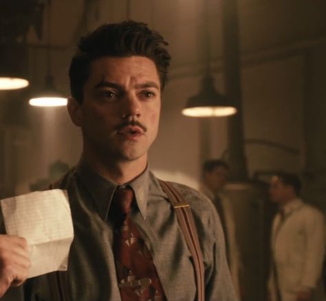 Avengers Icon, Howard Stark, Dominic Cooper, Peggy Carter, Marvel Fan Art, Agent Carter, Loki Laufeyson, Marvel 3, Fictional Crushes