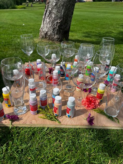 Picnic Paint Party, Thrifted Bachelorette Party, Glass Painting Activity, Paint And Sip Wine Glasses, Painting Bachelorette Party, Wine Glass Painting Aesthetic, Hen Do Crafts, Bachelorette Craft Activities, Hen Do Activities