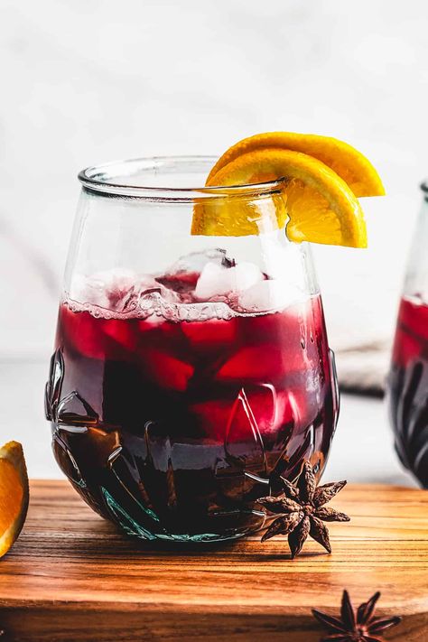 Sorrel Recipe Jamaican, Jamaica Drink, Sorrel Recipe, Jamaican Sorrel, Sorrel Drink, Hibiscus Drink, Dried Hibiscus Flowers, Iced Drinks Recipes, Ranch Chicken Casserole